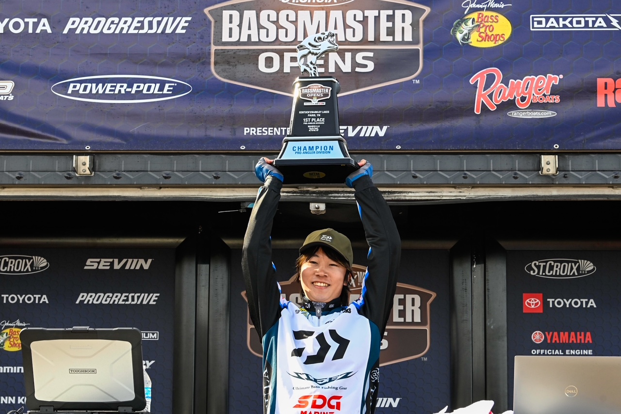 Aoki’s consistency and decision making are keys for win at Bassmaster Open at Kentucky Lake/Lake Barkley