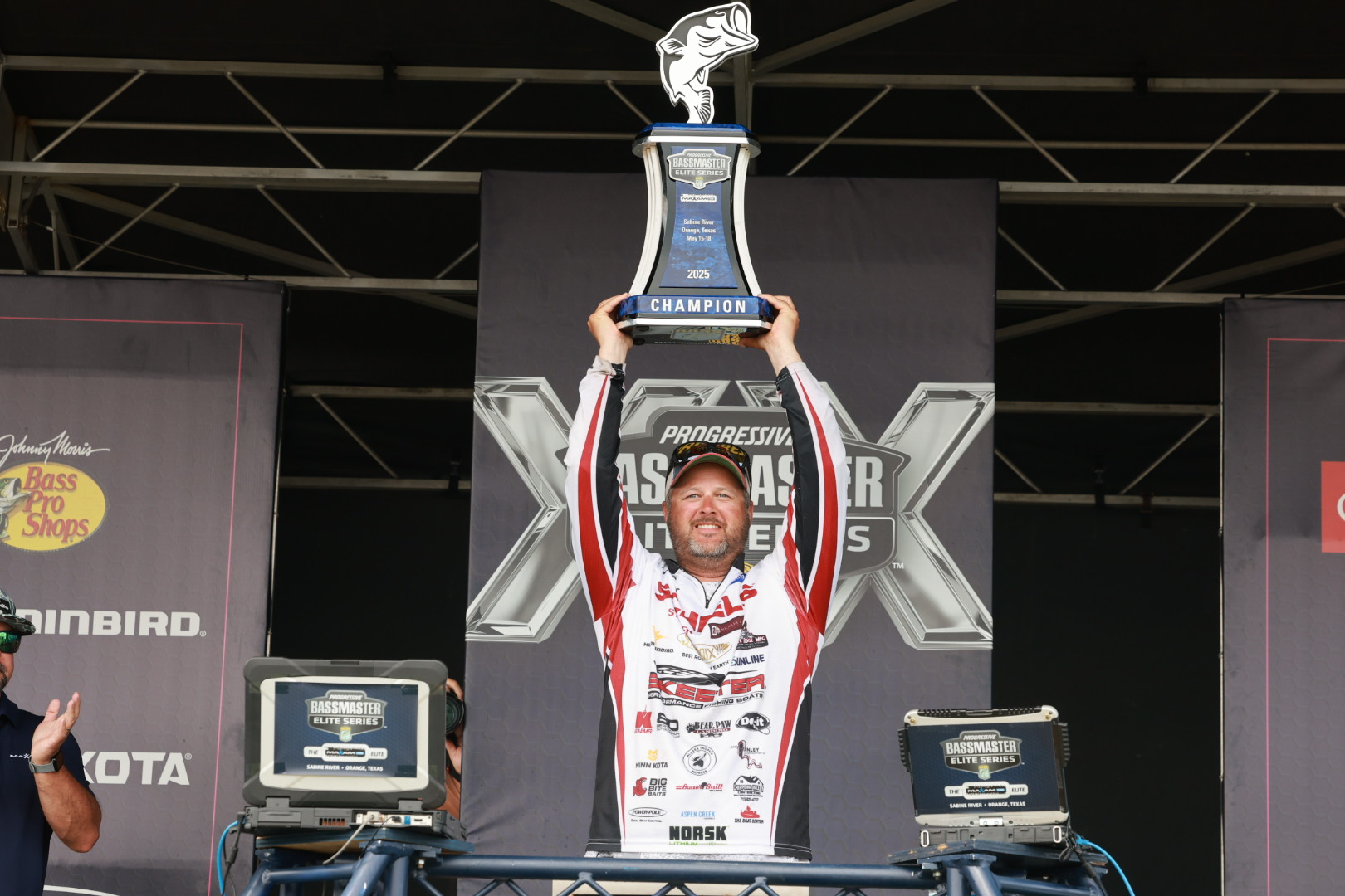 Schlapper claims first Bassmaster Elite title in wire-to-wire win at Sabine River