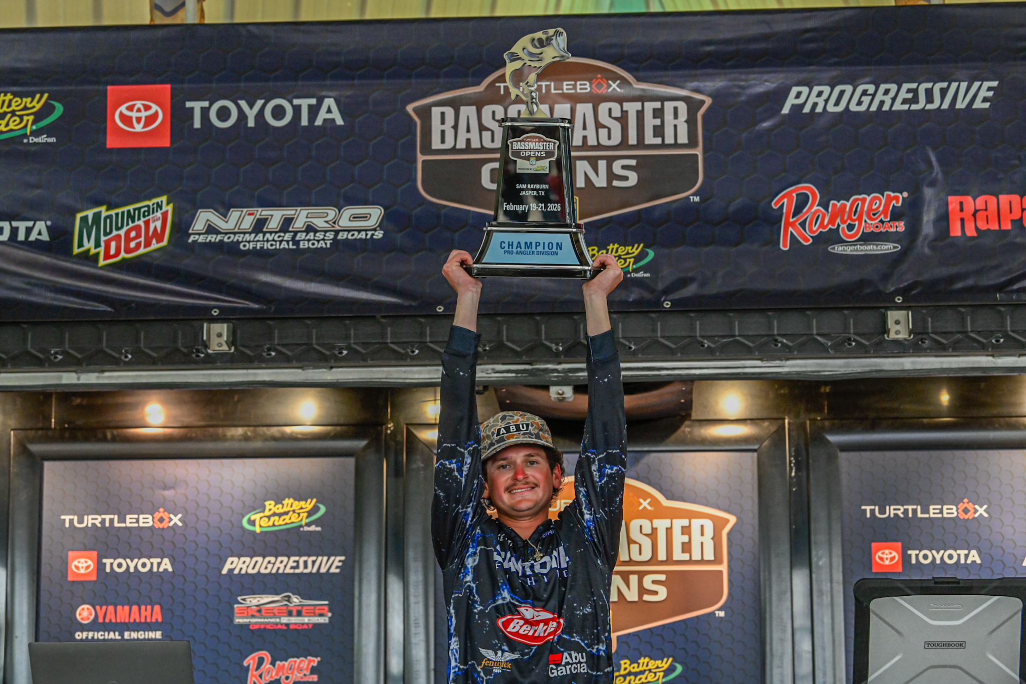 South’s record performance seals Bassmaster Open win at Sam Rayburn Reservoir
