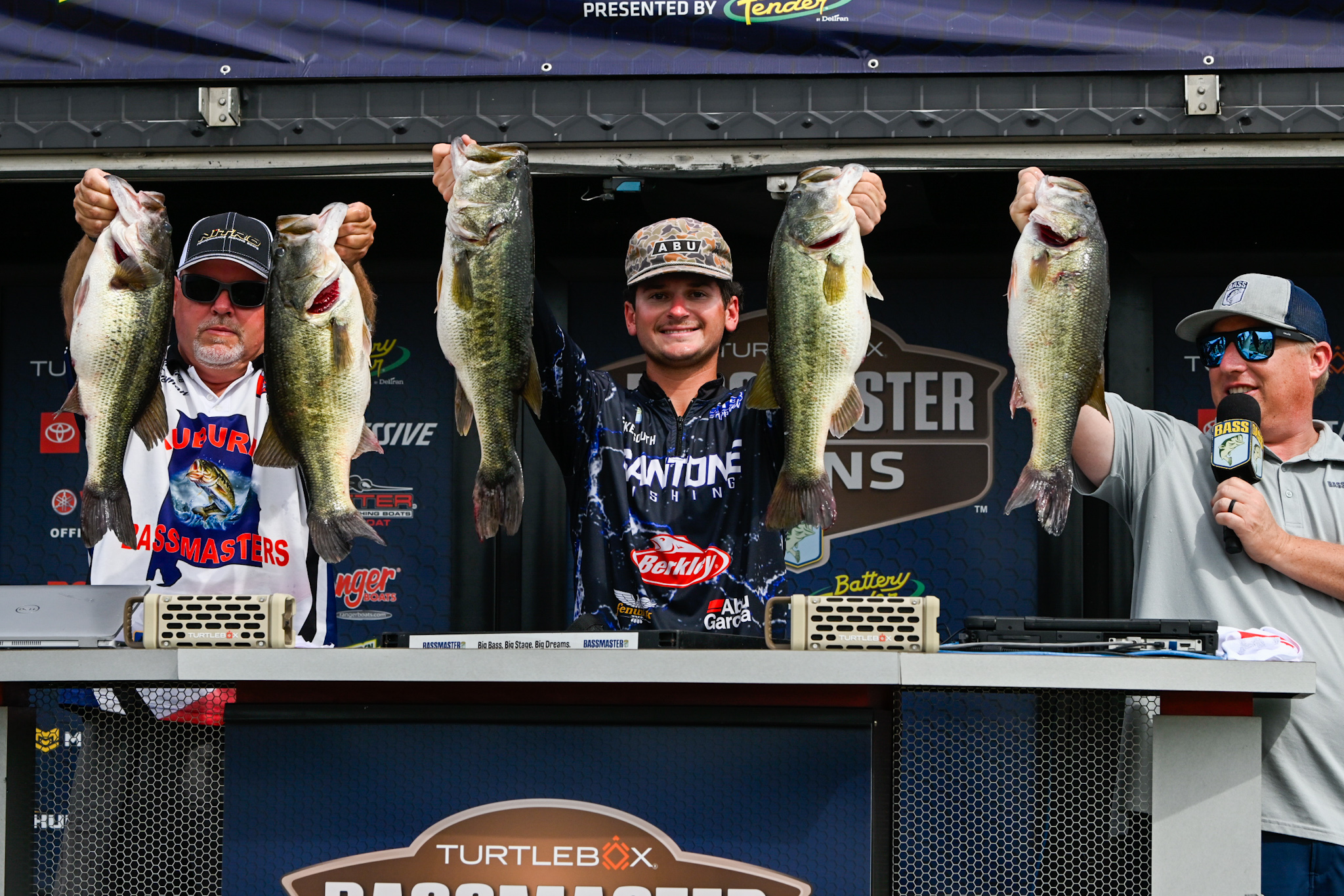 South continues Opens onslaught with win at Lake Eufaula